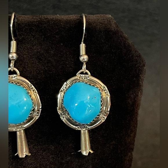 AUTHENTIC SLEEPING BEAUTY TURQUOISE STERLING SILVER BLOSSOM EARRINGS - Picture 4 of 9
